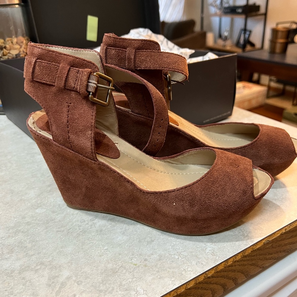 Kenneth Cole suede wedges. Women’s 7.5.